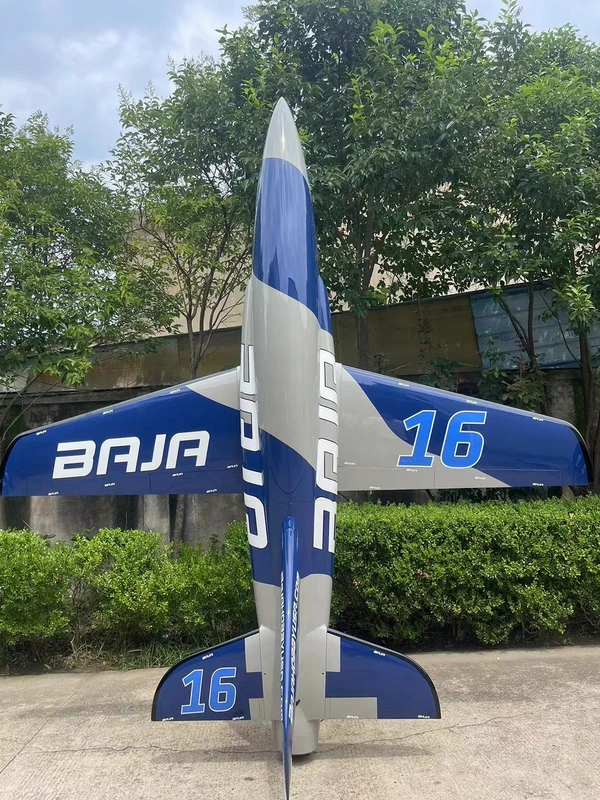 Shark — 3.4 m photo 12